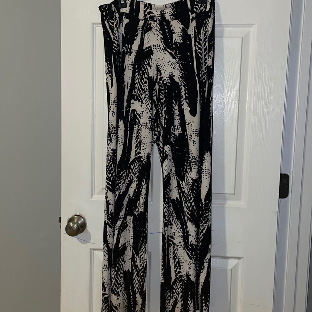 Black and white print wide leg polyester pants